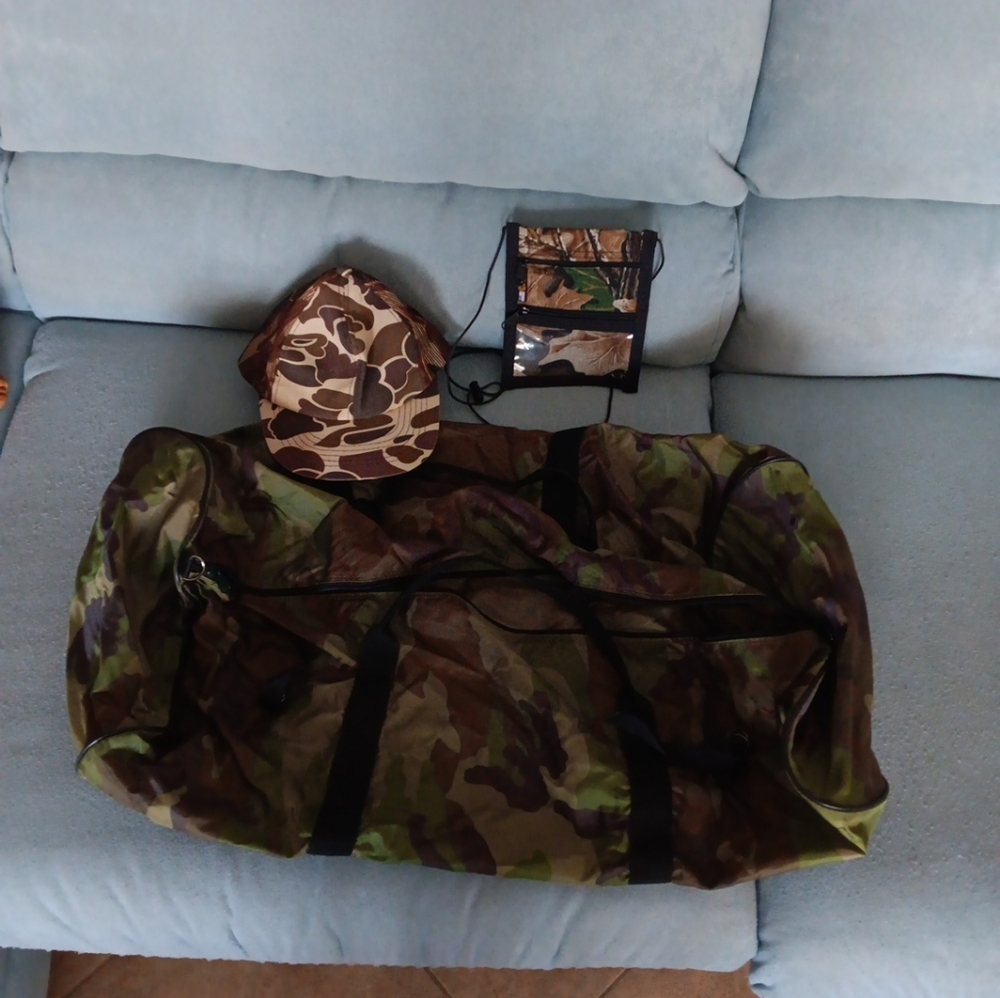 3 Camo Items: Duffle Bag,Hat, Wallet